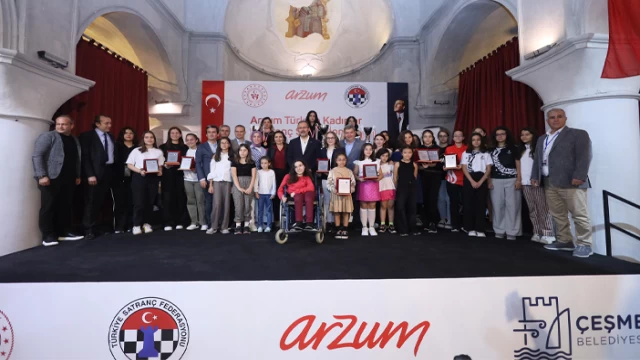 Arzum, Cumhuriyetin 100. yılını Arzum Türkiye Kadınlar Satranç Şampiyonası ile kutladı