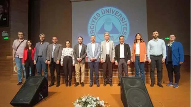 ERÜ Tarafından Erciyes Anadolu Holding’de AR-GE İstişare Toplantısı Düzenlendi