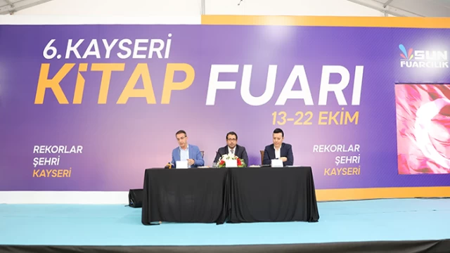 Siyasetçi ve Gazeteci Yazarlardan 6'ncı Kayseri Kitap Fuarı'na Çıkarma