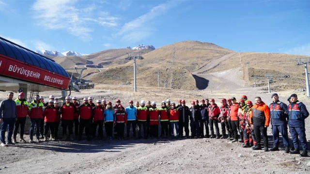 Erciyes'te Kurtarma Tatbikatı düzenlendi