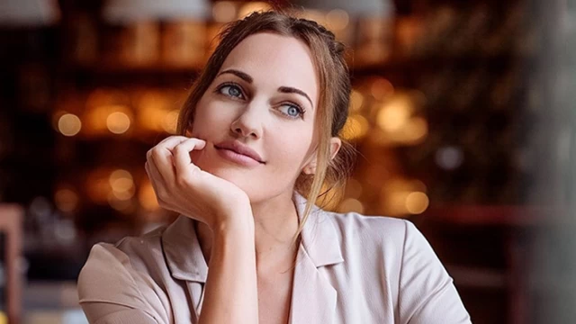 Meryem Uzerli kimdir?