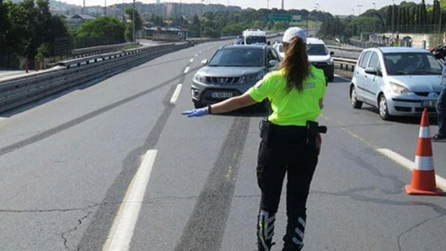 İşte Yarın İstanbul'da Trafiğe Kapanacak Yollar