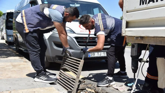 MASKİ’den yağmur suyu ızgaralarında yoğun mesai