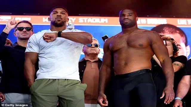 Dünya'nın Beklediği Maçta Geri Sayım Başladı: Joshua ve Dubois Tartıya Çıktı