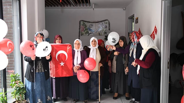 Büyükşehir'in Ulu Çınarlarından "Cumhuriyet" Coşkusu