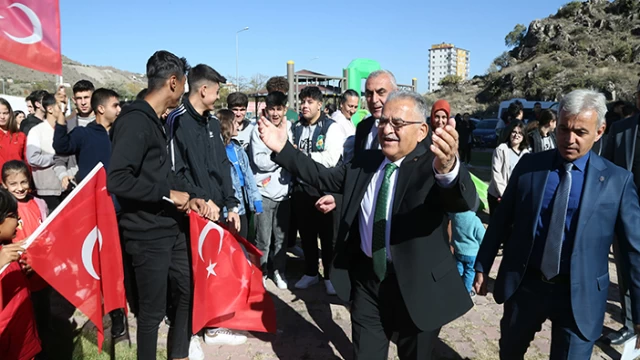 Büyükşehir'den Altınoluk'a Muhteşem Sosyal Yaşam Merkezi