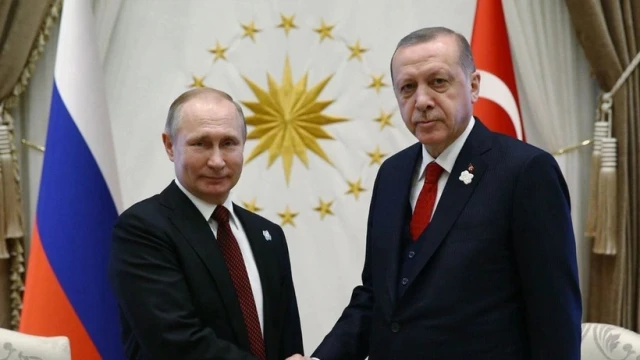 Cumhurbaşkanı Erdoğan'dan Putin’i arayarak taziyelerini bildirdi