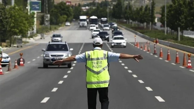 İşte Ankara'da 08.00 itibariyle trafiğe kapatılacak yollar