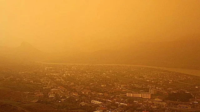 Kuzey Afrika'dan Türkiye'ye Çöl Tozu Rüzgarı: Uyarılar Artıyor!