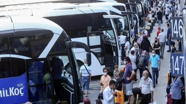 Otogarlarda Bayram Hareketliliği Başladı: Bilet Fiyatlarına Zam Geldi!