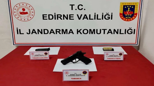 Edirne Jandarması kaçak silah ticaretini engelledi