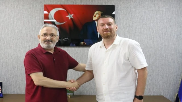 Bursa Büyükşehir’de Kadın Hentbol Takımı Mehmet Fatih Işık’a emanet