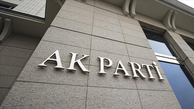 AK Parti'de il başkanlıklarına yeni atamalar